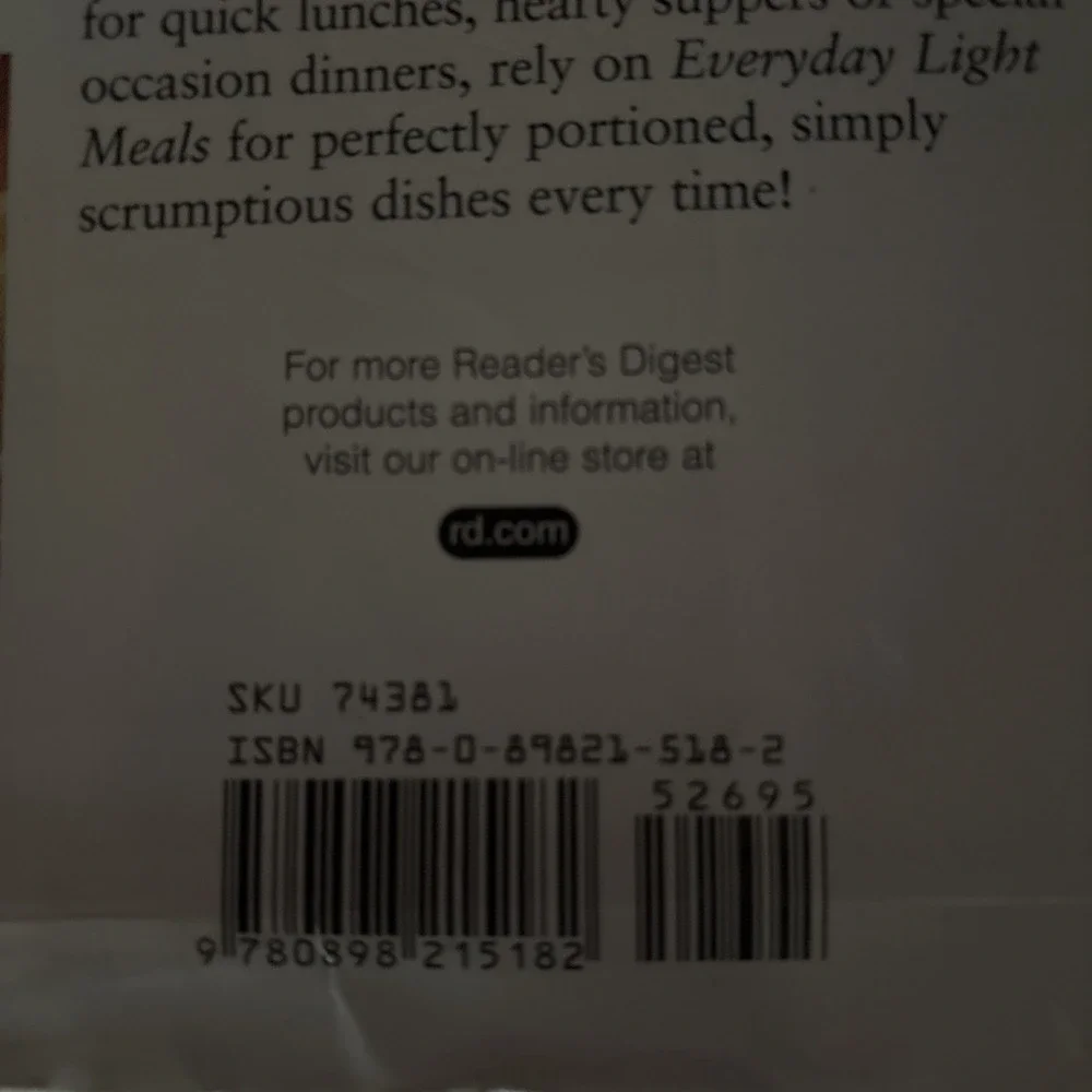 Vintage 2006 Taste Of Home Everyday Light Meals Hardcover Cookbook 9780898215182